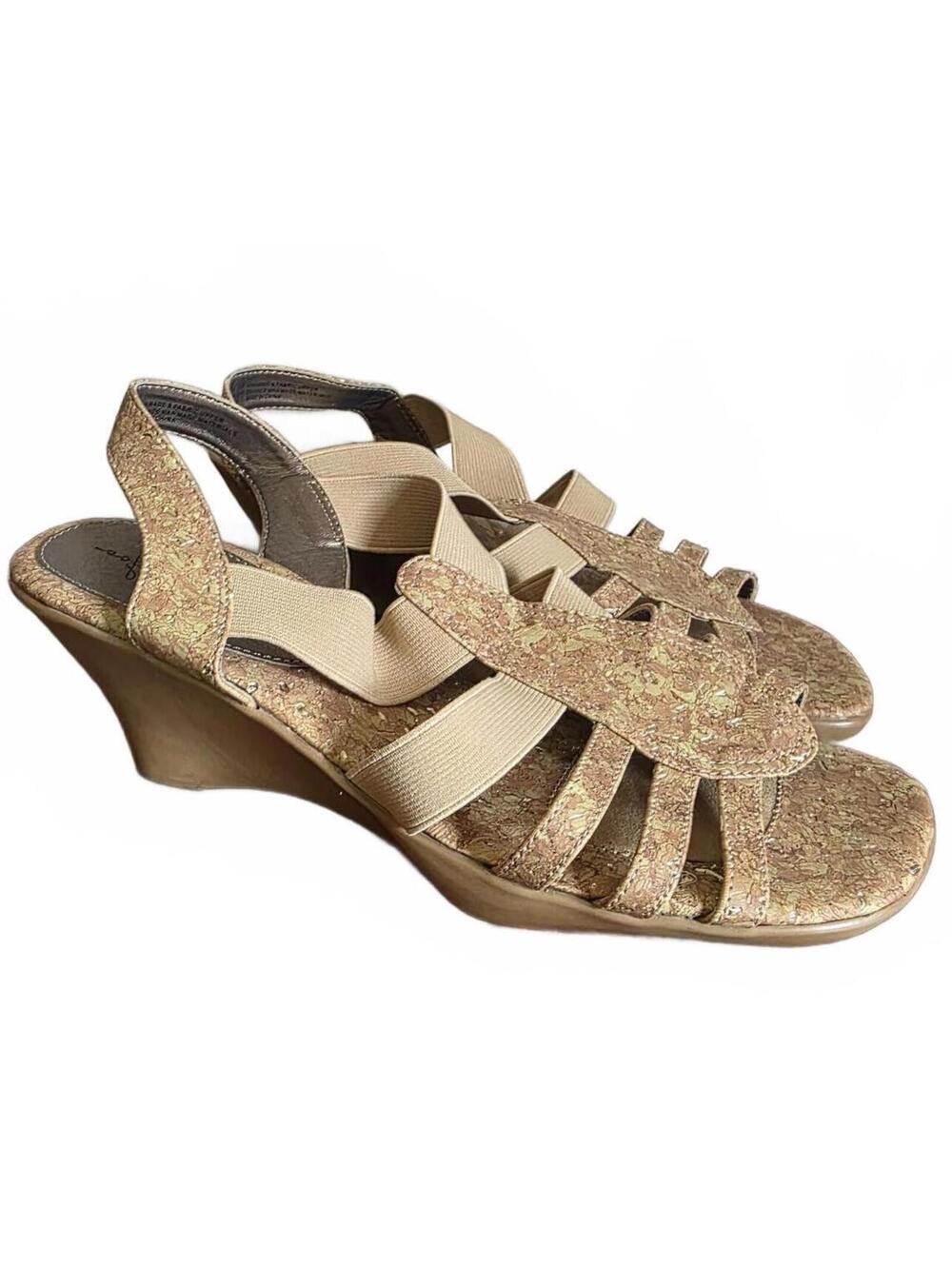 Soft Style Hush Puppies Womens 7.5 Beige Wedge Sandals Comfy